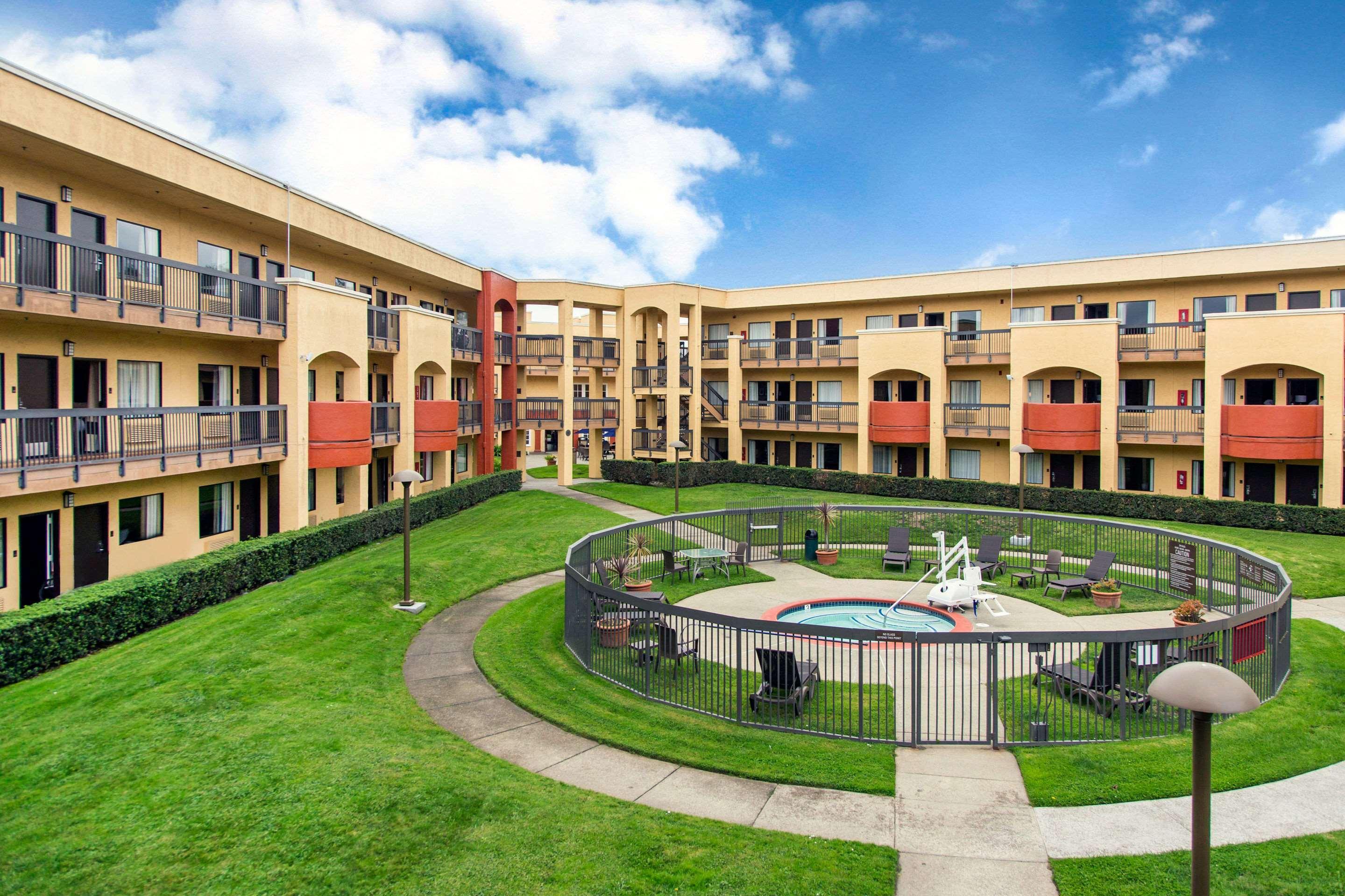 Comfort Inn & Suites San Francisco Airport North South San Francisco Bagian luar foto