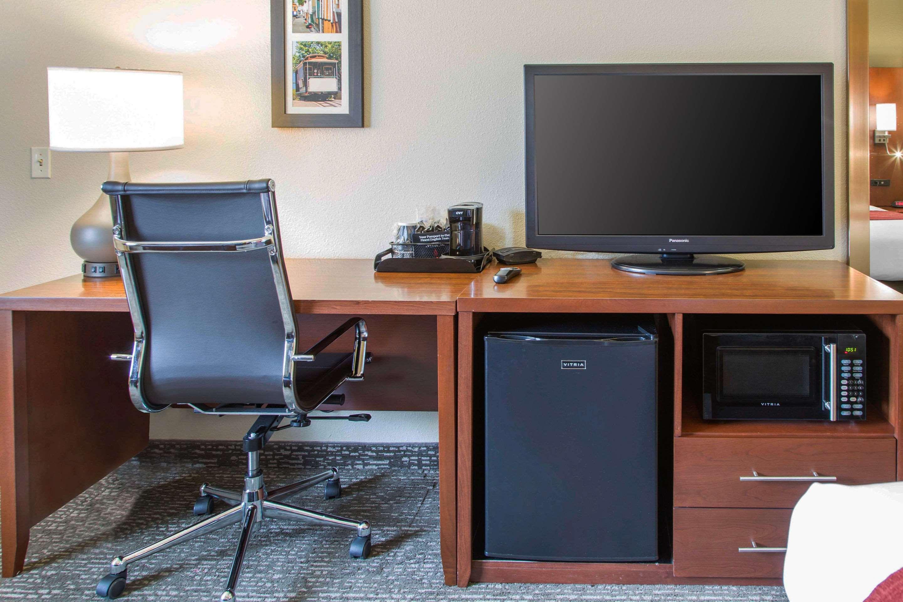 Comfort Inn & Suites San Francisco Airport North South San Francisco Bagian luar foto